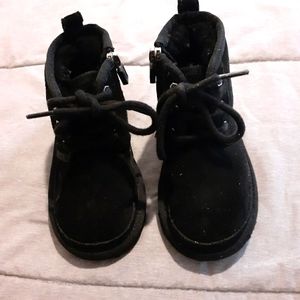 Black Uggs